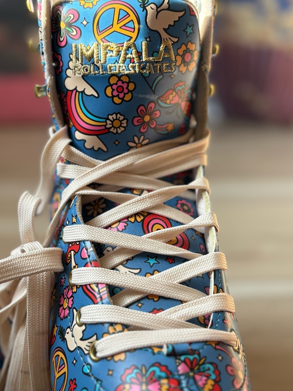Impala Blue Groovy Roller Skates Women’s Size 8 Retro Rainbow Peace Quad Skates - Picture 7 of 9